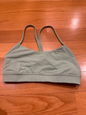 Lululemon Glow y bra nulu light support size 6 thumbnail 5