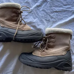 Itasca Women's size 9 Fur Top Winter Snow Rain Thinsulate Waterproof Brown Boots thumbnail 1