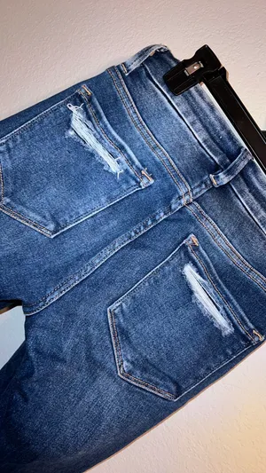 Vervet Skinny Jeans thumbnail 3
