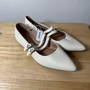 NWT Old Navy Women’s Double Buckle Mary Jane Flats in Ivory Size 8 thumbnail 3
