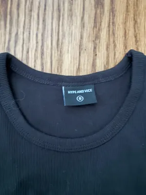 Hype & Vice Harvard crop top thumbnail 3