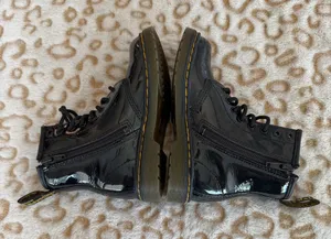 Dr. Martens 1460 Boots Black Patent Leather Kids Size: 11 (Youth) thumbnail 7