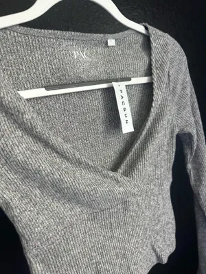 V-Neck Wrap Gray Long Sleeve  thumbnail 2