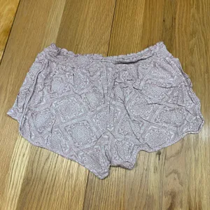 American Eagle‎ Outfitters Womens XL Distressed Pattern Lounge Shorts Pink White thumbnail 4