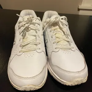 New Balance 411 white womens size 8. WA411LW1. Athletic shoes thumbnail 1
