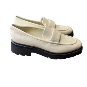 ✨ Vince Robin Women’s Leather Loafers‎ Cream White Slip-On Shoes Chunky Sole ✨ thumbnail 3