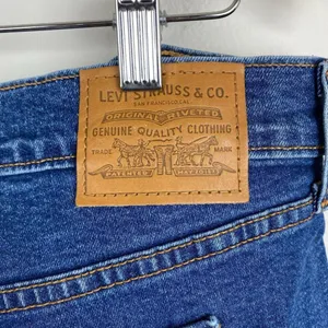 Levis Wedgie‎ Skinny Jeans 20W Dark Wash Denim Ankle Button Fly Fray Distressed thumbnail 6