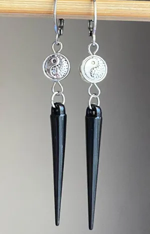 Handmade grunge punk funky edgy style yin yang & spike charms unique earringsψ(｀∇´)ψ🖤 thumbnail 4