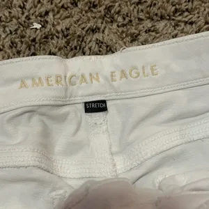 American Eagle White Distressed High Waisted Mom Straight Jeans size 12 Regular thumbnail 4