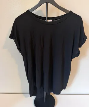 Rebel Society Classic Black Women's Short Sleeve Tee thumbnail 1