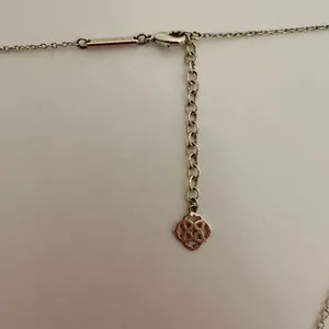 Kendra Scott Isla Turquoise Stone and Gold Chain Necklace thumbnail 4