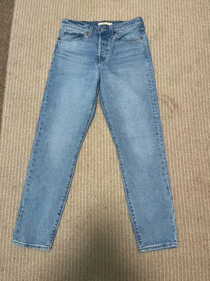 Levi’s Wedgie Jeans thumbnail 1