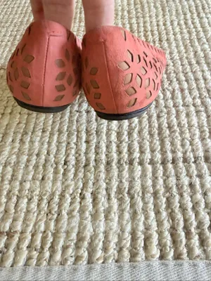 Rebecca Minkoff Irene Coral Suede Laser Cut-Out Ballet Flats Size 7.5 thumbnail 3