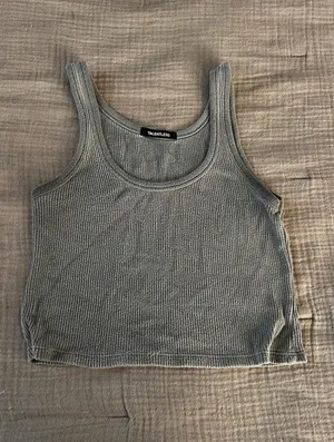 Talentless Crop tank thumbnail 1