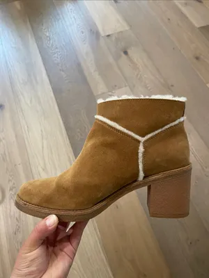UGG KASEN CHESTNUT BOOTS WOMEN’S SIZE 10 thumbnail 16