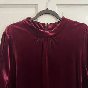 Boden Burgundy Velvet Shift Dress 16-18R Wedding Guest Holiday Classic NEW thumbnail 3