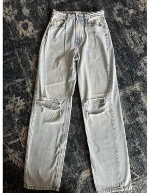 H&M &Denim 90’s Straight Ultra High Waist Jeans Wide Leg Light Distressed Size 2 thumbnail 1