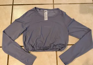 Gymshark Crop Long Sleeve thumbnail 1