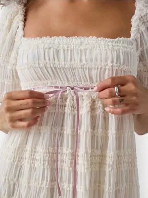 Urban Outfitters Daphne Puff Sleeve Dress Size Large thumbnail 4