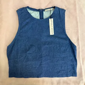Alice + Olivia Reggie Muscle Crop Tank Top Denim Print Size Small Lightweight‎ thumbnail 5