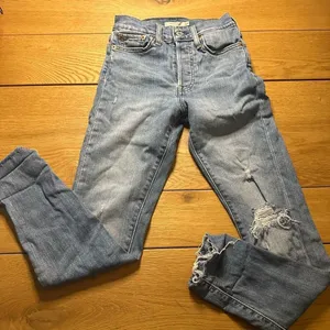 Levi’s wedgie skinny button fly raw hem jeans 24 thumbnail 1