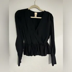 H&M Women’s Black Peplum Blouse Size 2 thumbnail 10