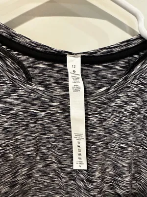 Lululemon Long Sleeve Top thumbnail 4