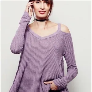 FREE PEOPLE Womens Cold Shoulder Long Sleeve Swing Tunic Sweater Top Size XS thumbnail 4