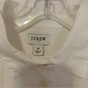 J Crew Button-up cotton poplin shirt in signature fit thumbnail 3