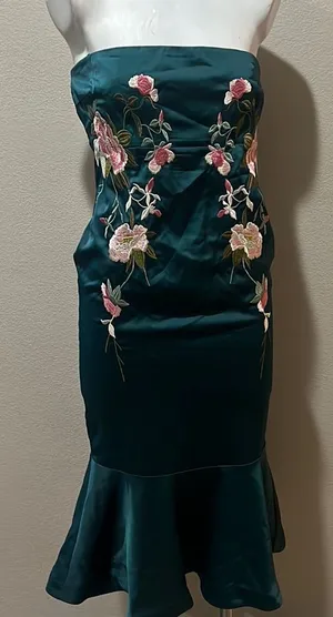 Lulumari green strapless dress thumbnail 1
