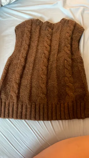 Sweater thumbnail 2