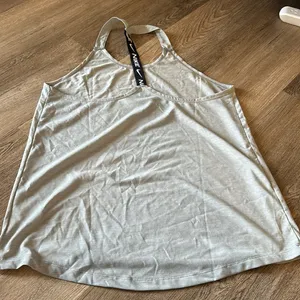 Nike tank - L thumbnail 2