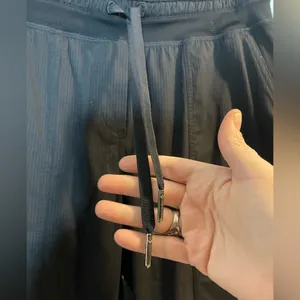 Lululemon Dance Studio Mid-Rise Cropped Black Pants Athleisure Adjustable Sporty thumbnail 7