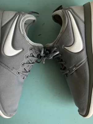 Nike Roshe Two GS Youth Size 5 Women's Size 6.5 Lifestyle Sneakers thumbnail 6
