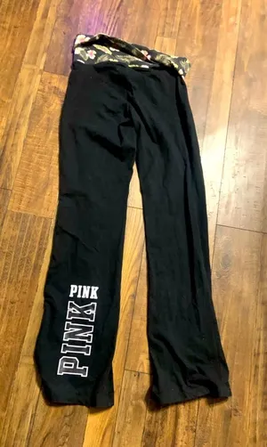 Black PINK Yoga Pants fold over tropical print Victoria’s Secret M spring casual thumbnail 1