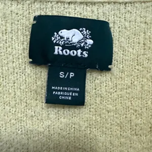 Roots Women's Yellow Organic Cotton Blend Boucle Sweater Shorts Set Size Small‎ thumbnail 4