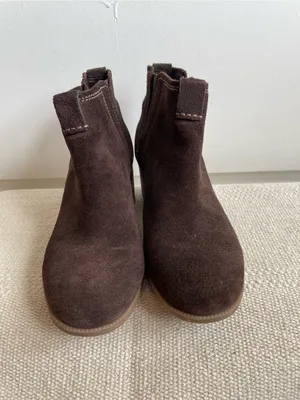 Clarks Suede Leather Chunky Heel Ankle Boots Size 6.5 Cowgirl Western thumbnail 2