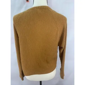 NWT | Women’s Abound Waffle Knit‎ Long Sleeve Henley Cropped Sweater thumbnail 2