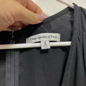 Abercrombie & Fitch Black V- Neck Sleeveless Jumpsuit thumbnail 9