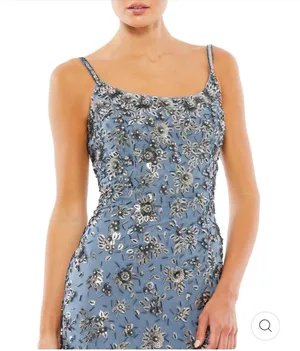 Floral Embellished Scoop Neck Evening Gown thumbnail 3