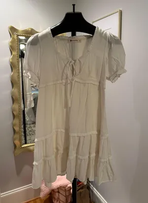 Dress thumbnail 1