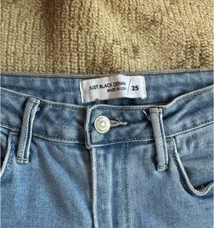 Just Black denim wide cropped jean  thumbnail 3