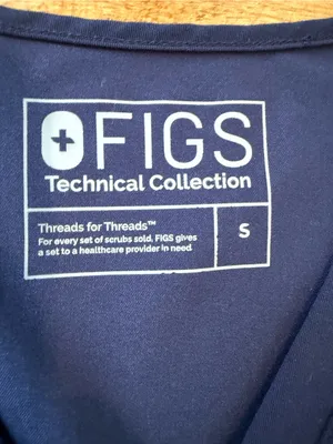 FIGS Women's V-Neck Short Sleeve Scrub Top in Navy Small thumbnail 2