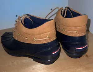 Rainboots thumbnail 2