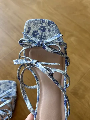 MIA Treanor Heel, Blue and White Floral Ribbon Kitten Heels, Size 9 thumbnail 9