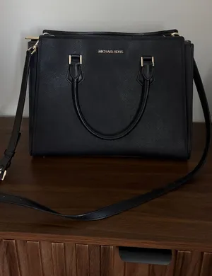 Michael Kors Purse thumbnail 1