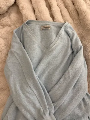 Urban Outfitters blue oversized sweater XS thumbnail 2