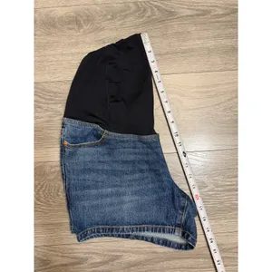 Isabel Maternity by Ingrid‎ & Isabel Blue Denim Over Belly Midi Shorts Size 4 thumbnail 6