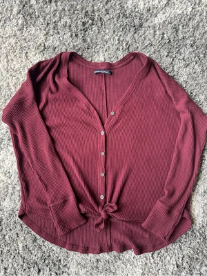 Abercrombie Wine Ribbed Button-Front Tie Hem Top thumbnail 2