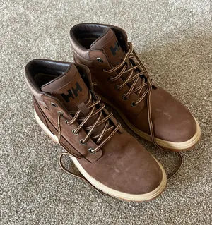 Helly Hansen boots thumbnail 1